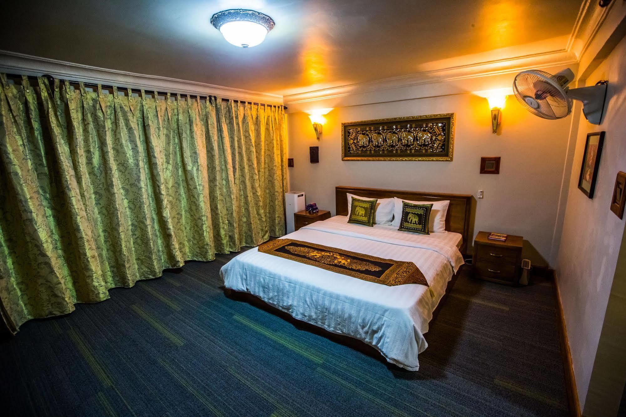 Domrai Boutique Hotel Сиханоуквил Екстериор снимка